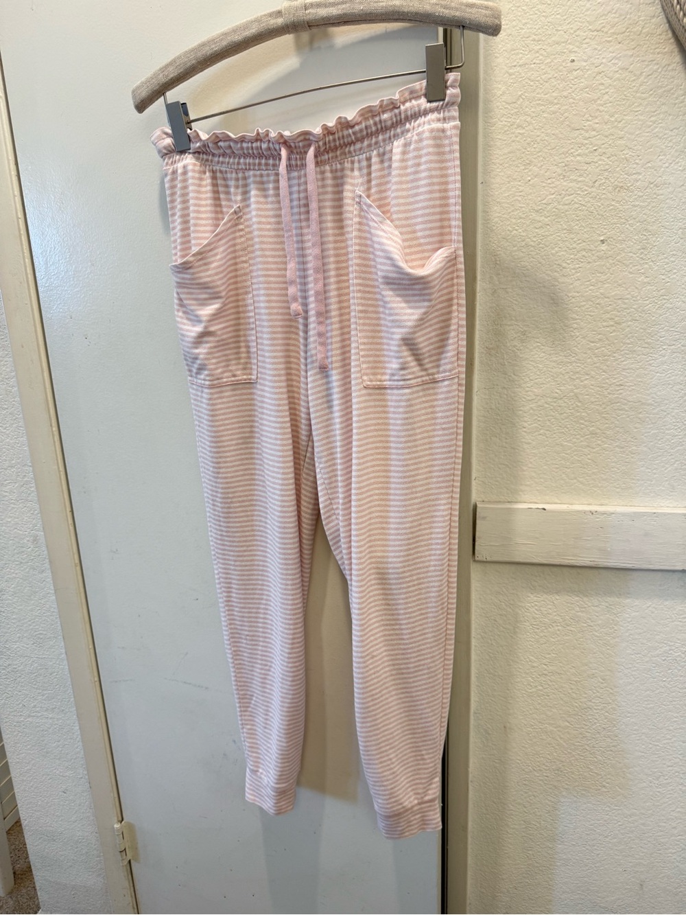 Koolaburra by UGG Striped Pink Drawstring Lounge Pants small